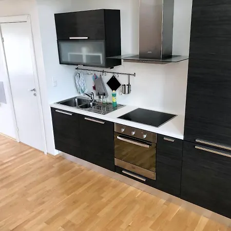 Spacious Townhouse With Free Parking, Perfect For Families Or Couples شقة *